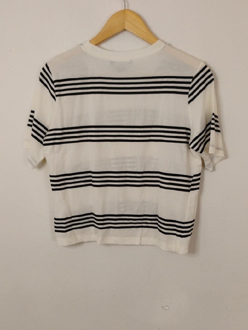 Sanctuary Cream and Black Striped Elastic-Hem Top XS - Picture 4 of 8